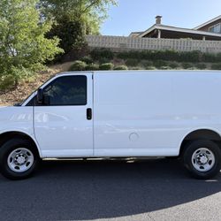 2016 CHEVY EXPRESS 1500 CARGO VAN 268k MILES RUNS STRONG CLEAN 