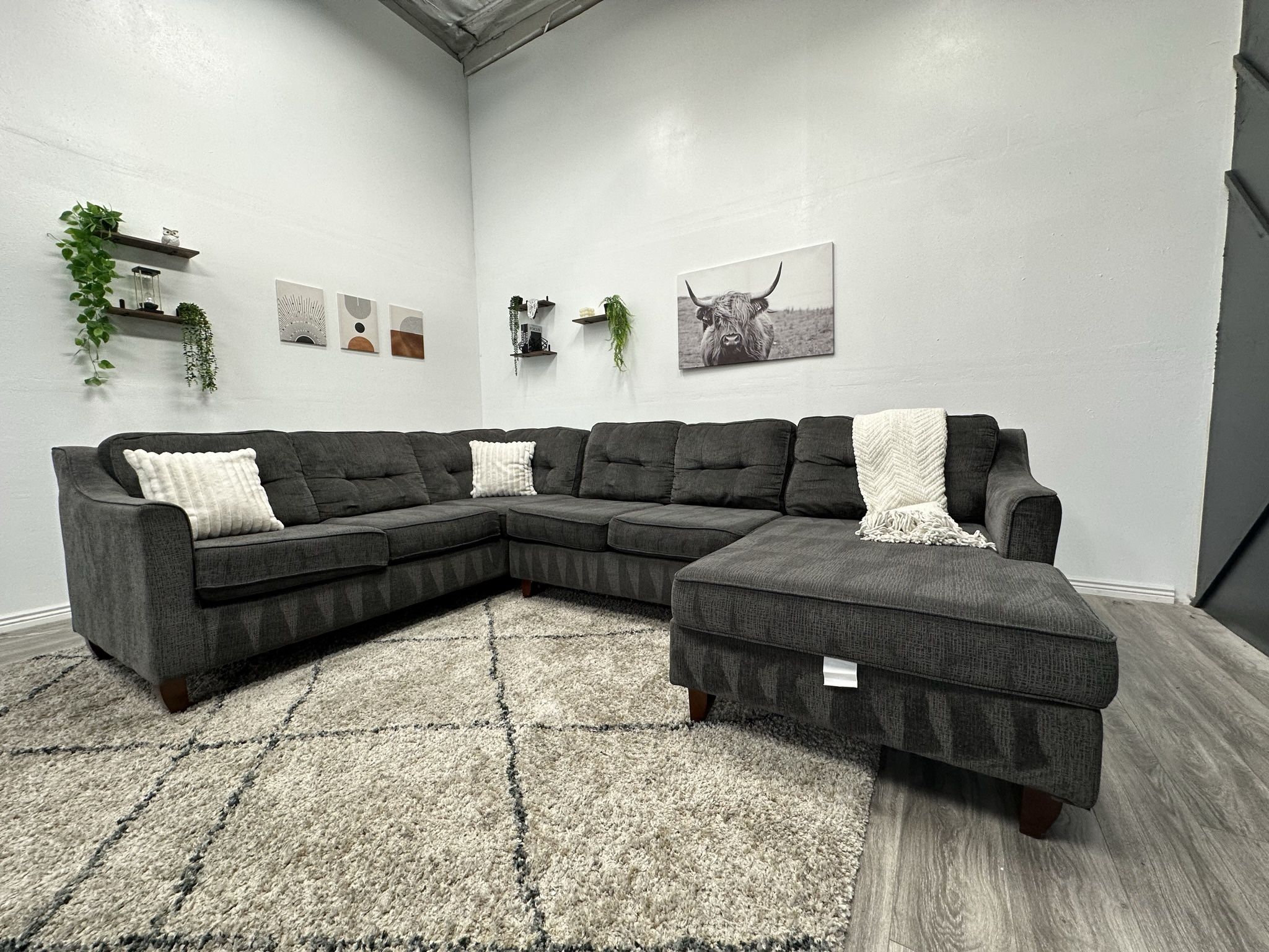 Sectional Couch - Free Delivery 