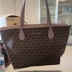 Michael kors purse
