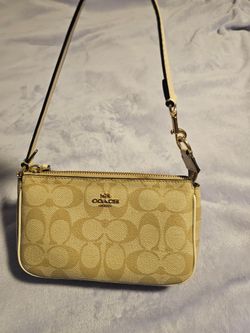 Coach nolita 19 white with cream