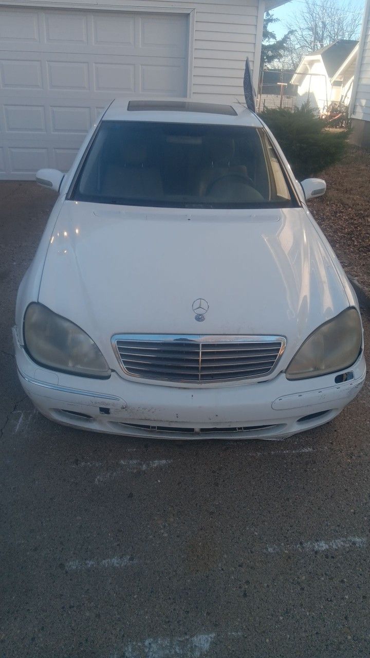 2000 Mercedes-Benz S-Class