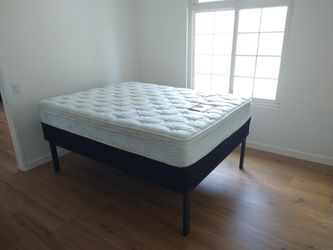 Queen size bed