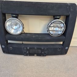Land Rover LR3 brush bar with fog lights.