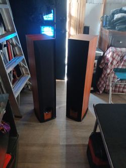 Polk Tawer Home Speakers