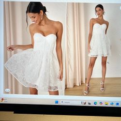 NEW XS Precious Approach White Embroidered Strapless Tulle Mini Dress