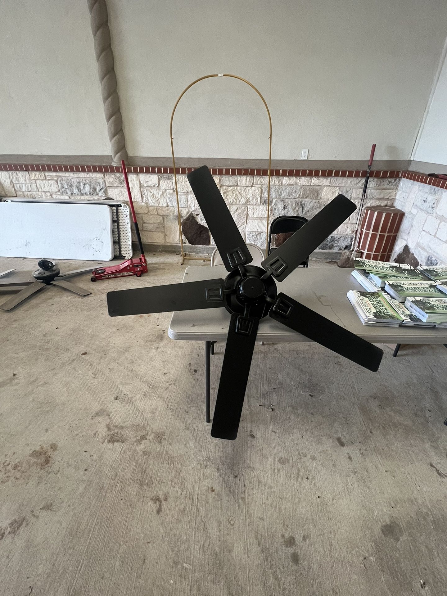 Indoor/Outdoor Ceiling Fan 