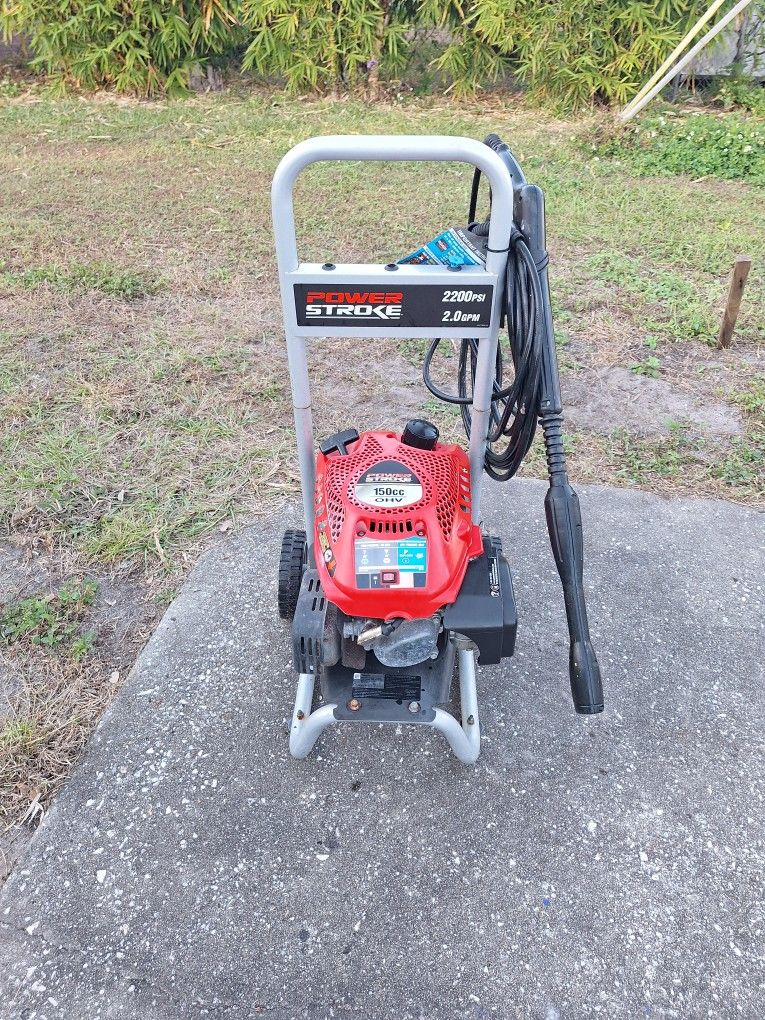 2200 Psi Pressure Washer