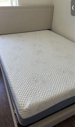 queen Bed and Mattress ( Like New )