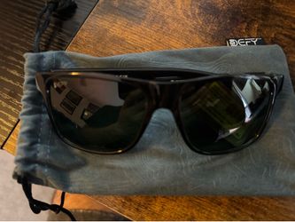 NEW Men’s DEFY Sunglasses