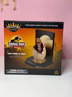 Jurassic Park 30th Anniversary Baby Velociraptor Figurine