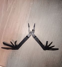 Leatherman multi tool