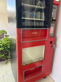 Combo vending machine