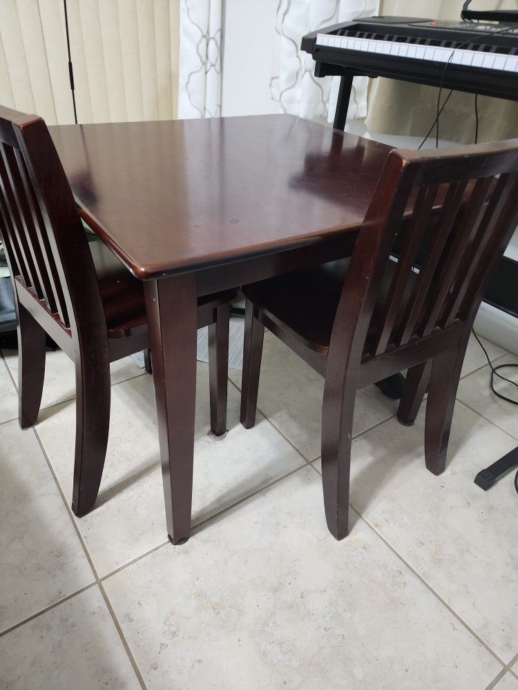 Kids Table / Desk And 2 Chairs
