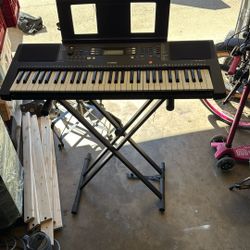Free Yamaha Keyboard Near Allen Elementary San Dimas 