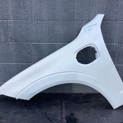 2017-2022 Volvo Xc60 Left Front Fender OEM