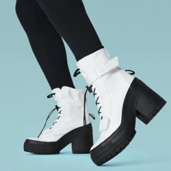 Converse Chuck Taylor All Star GR82 heeled boot NWOT 