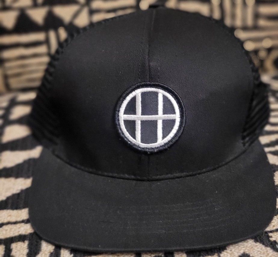 "H" Adjustable Mesh/breathable Hat