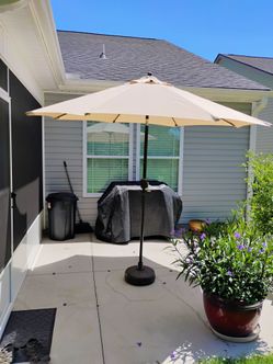 9 foot market umbrella