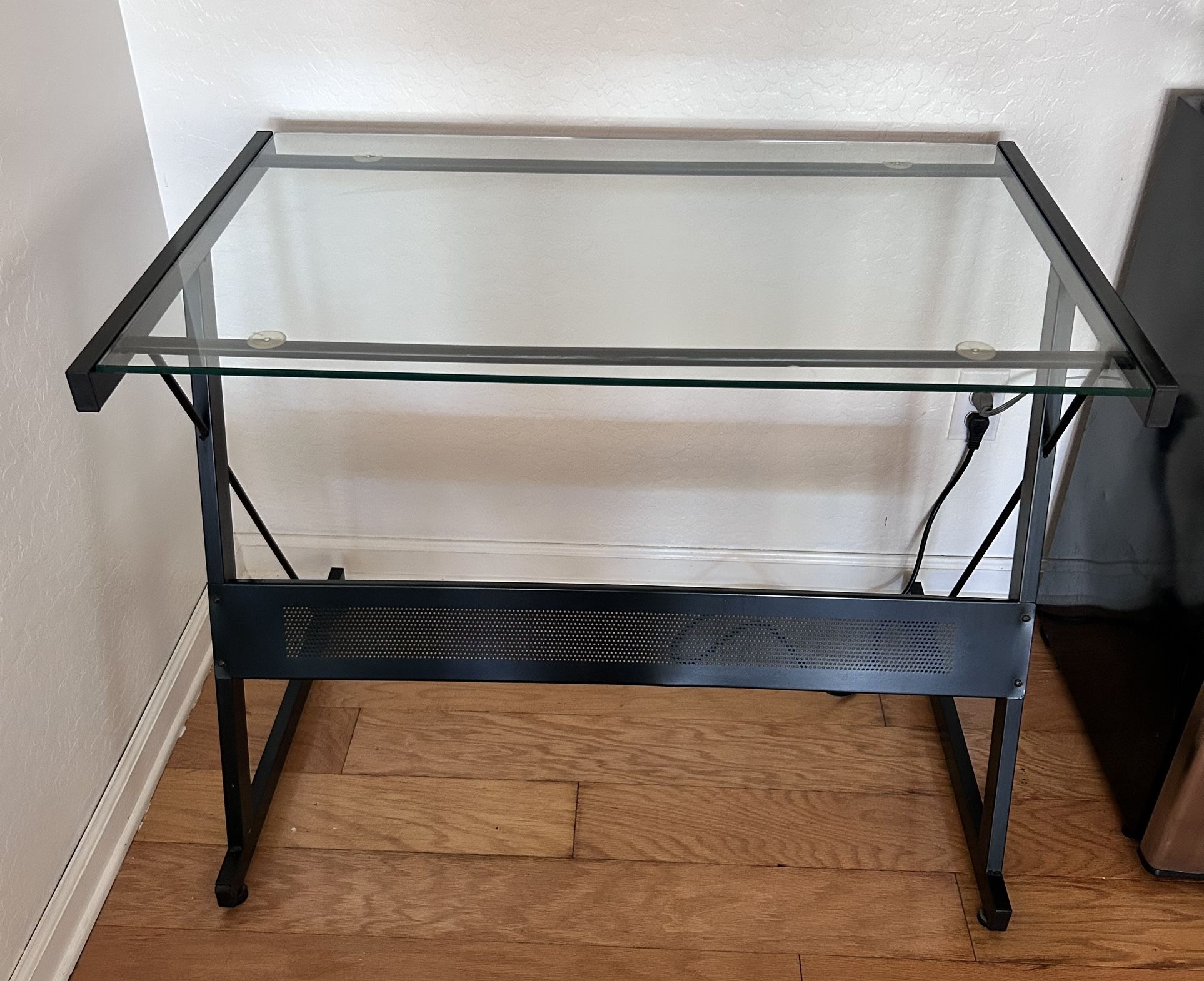 FREE Computer table and a  Chair