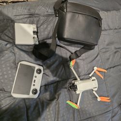 Dji Drone For Parts With 3 Batteries And Like New Working Controler With Screen Built In