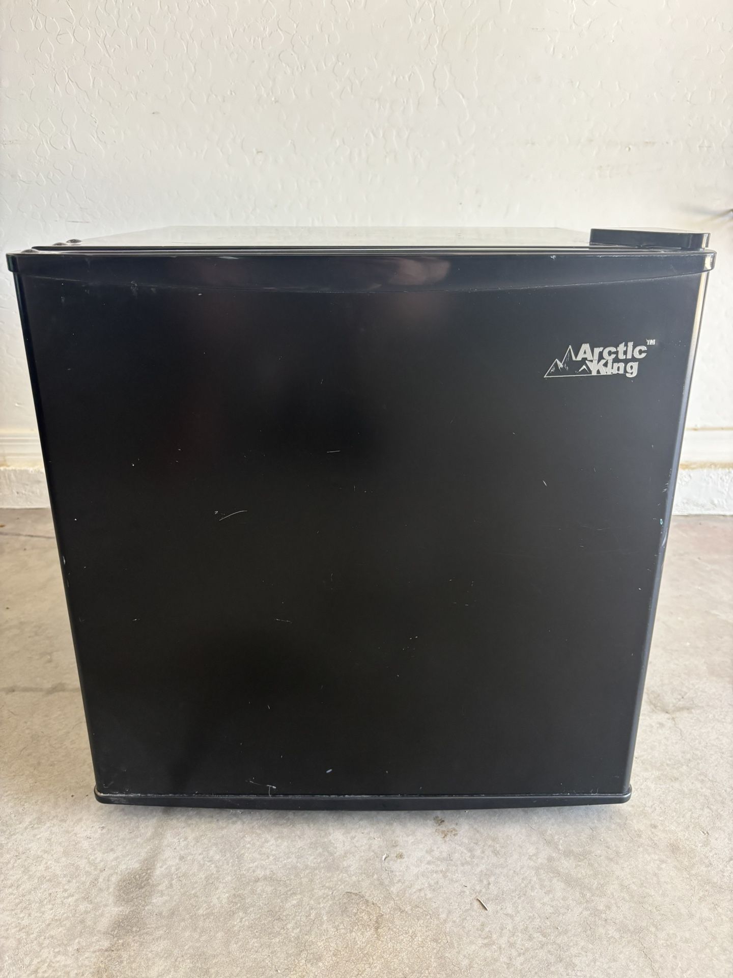 Arctic King Mini Fridge