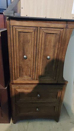 2 set brown dresser
