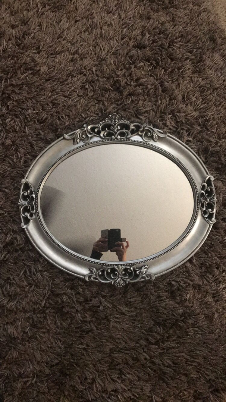 Grey mirror