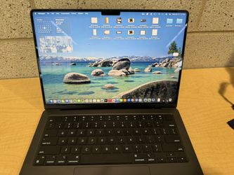 MacBook Pro M4 Base Model 