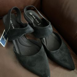 Black 2” Heels Size 9
