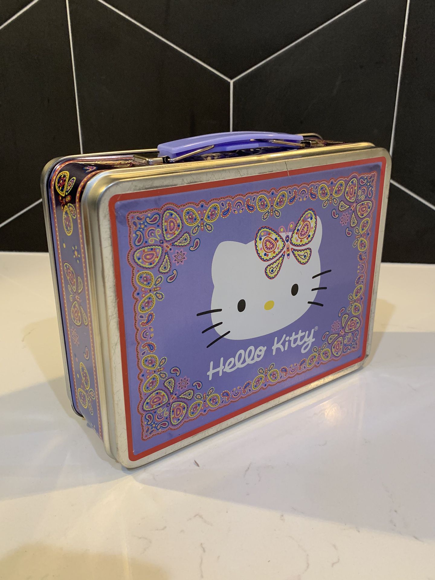 Hello Kitty Vintage Lunchbox Tin Rare Metal Case Lunch Box