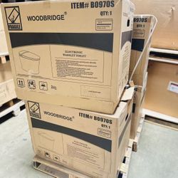 WOODBRIDGE B0970S Smart Bidet Tankless Toilet Elongated One Piece Chair Height, Auto Flush, Heated Seat with Integrated Multi 