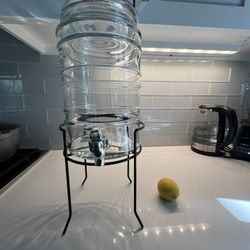 Water Pitcher With Stand 
