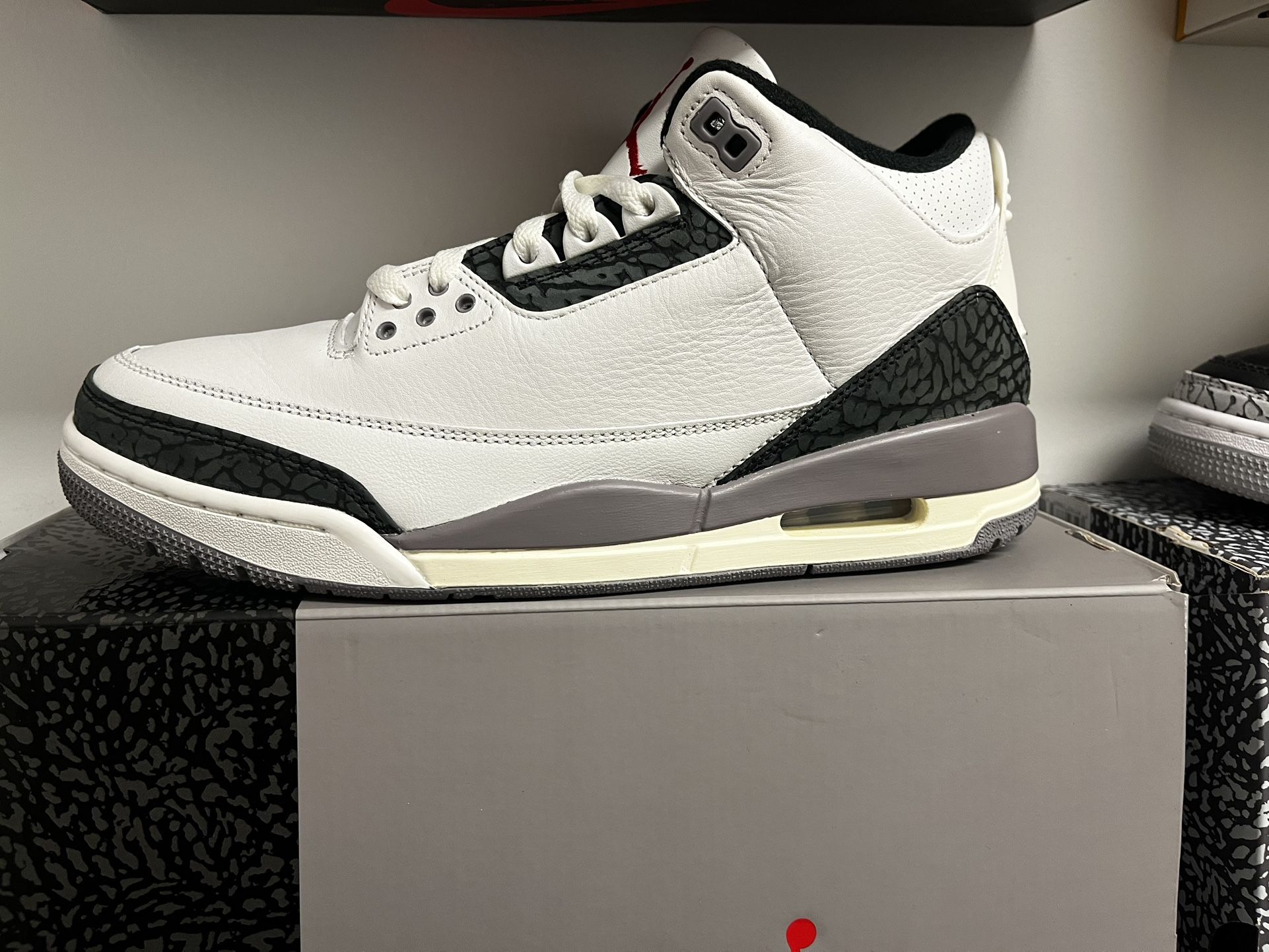 Jordan Retro 3 Cement Grey