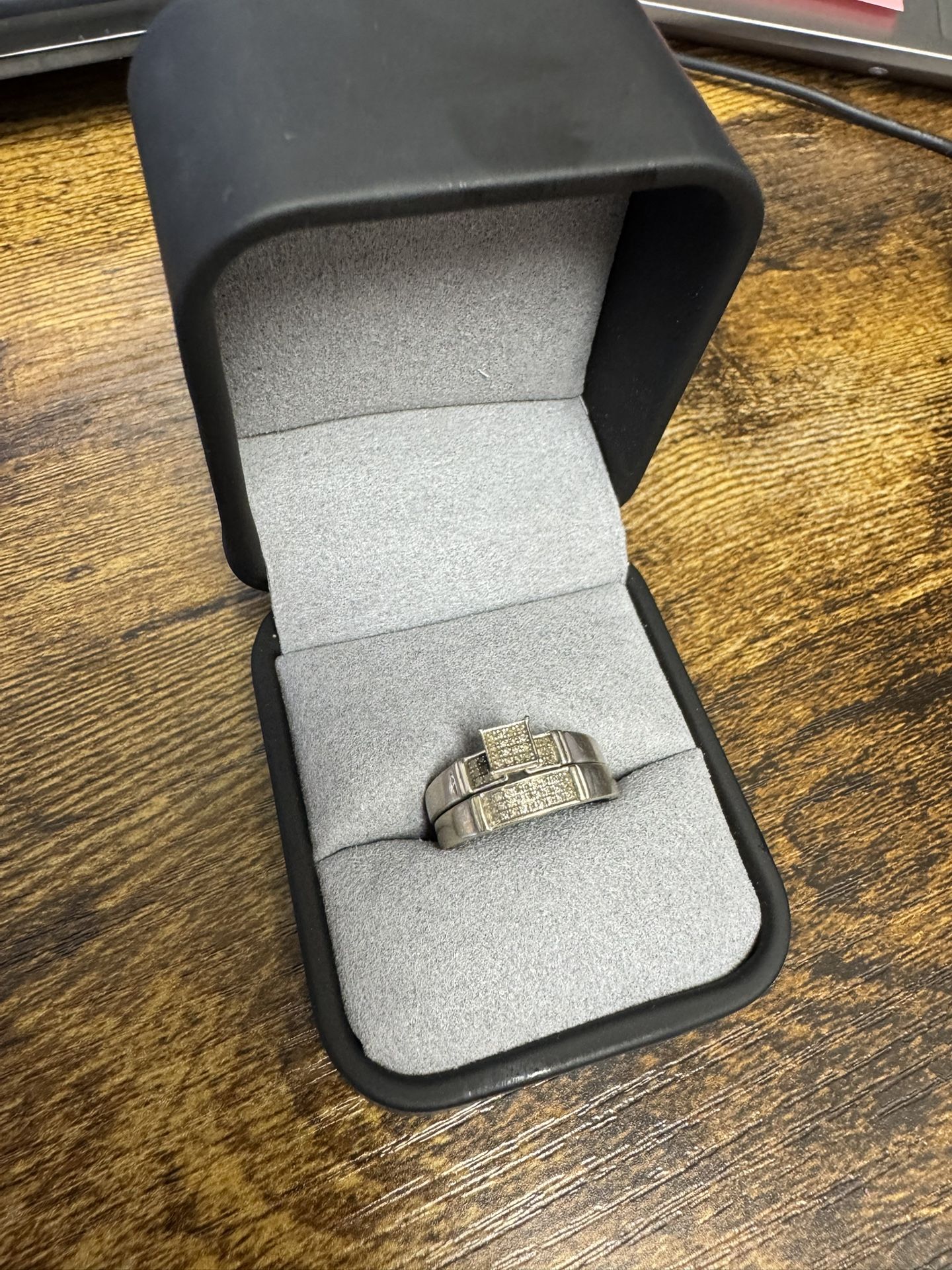 Beautiful Engagement Ring!