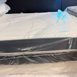King Mattress Tempurpedic Adapt Médium 2.0 