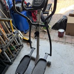 Pro-form hybrid elliptical