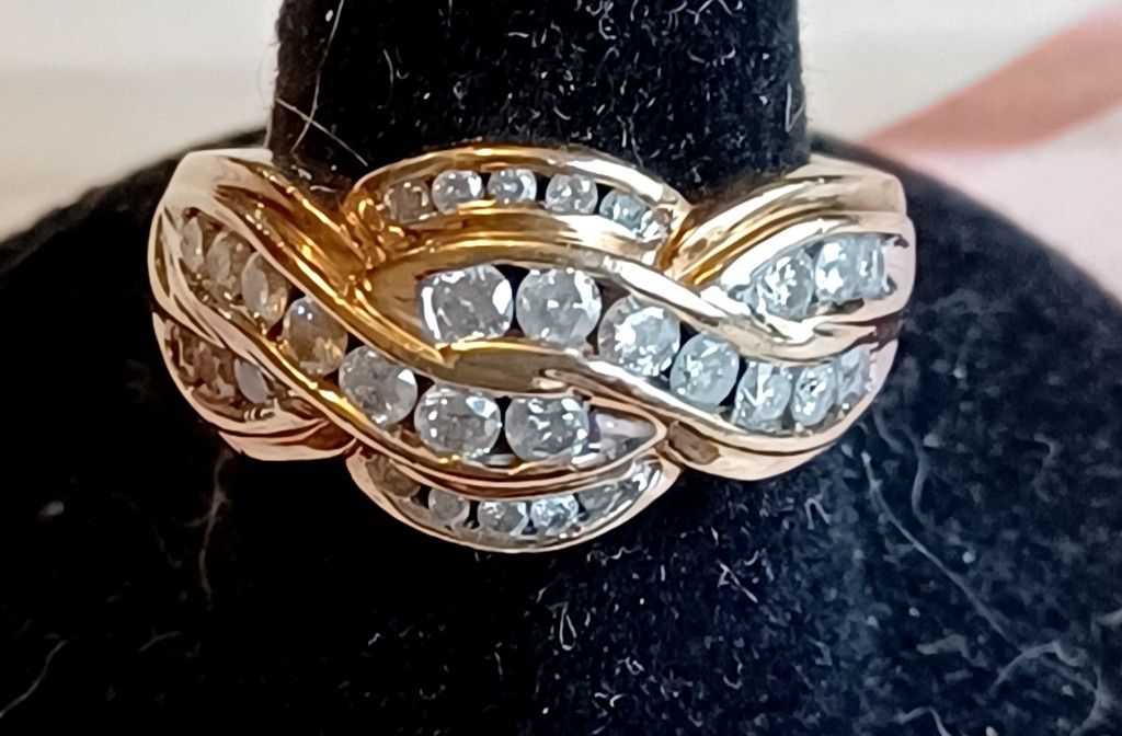 14k Gold Diamond Ring 1 Carat Tw