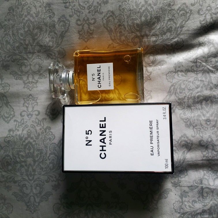 Chanel Women's Parfum!