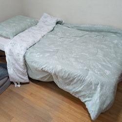 Single Bed Frame With Mattress And Bedding