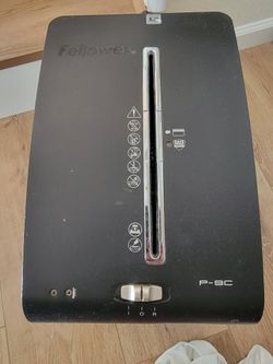 Fellows Shredder W/Bags