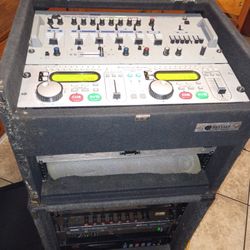 DJ Equipment 