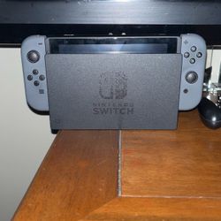 Nintendo Switch Gray