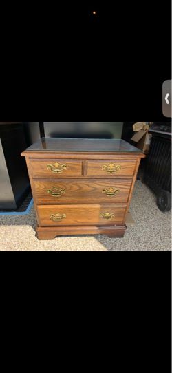 Wood chest