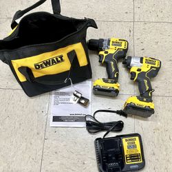 Dewalt tool set , 2 batteries , charger and bag 