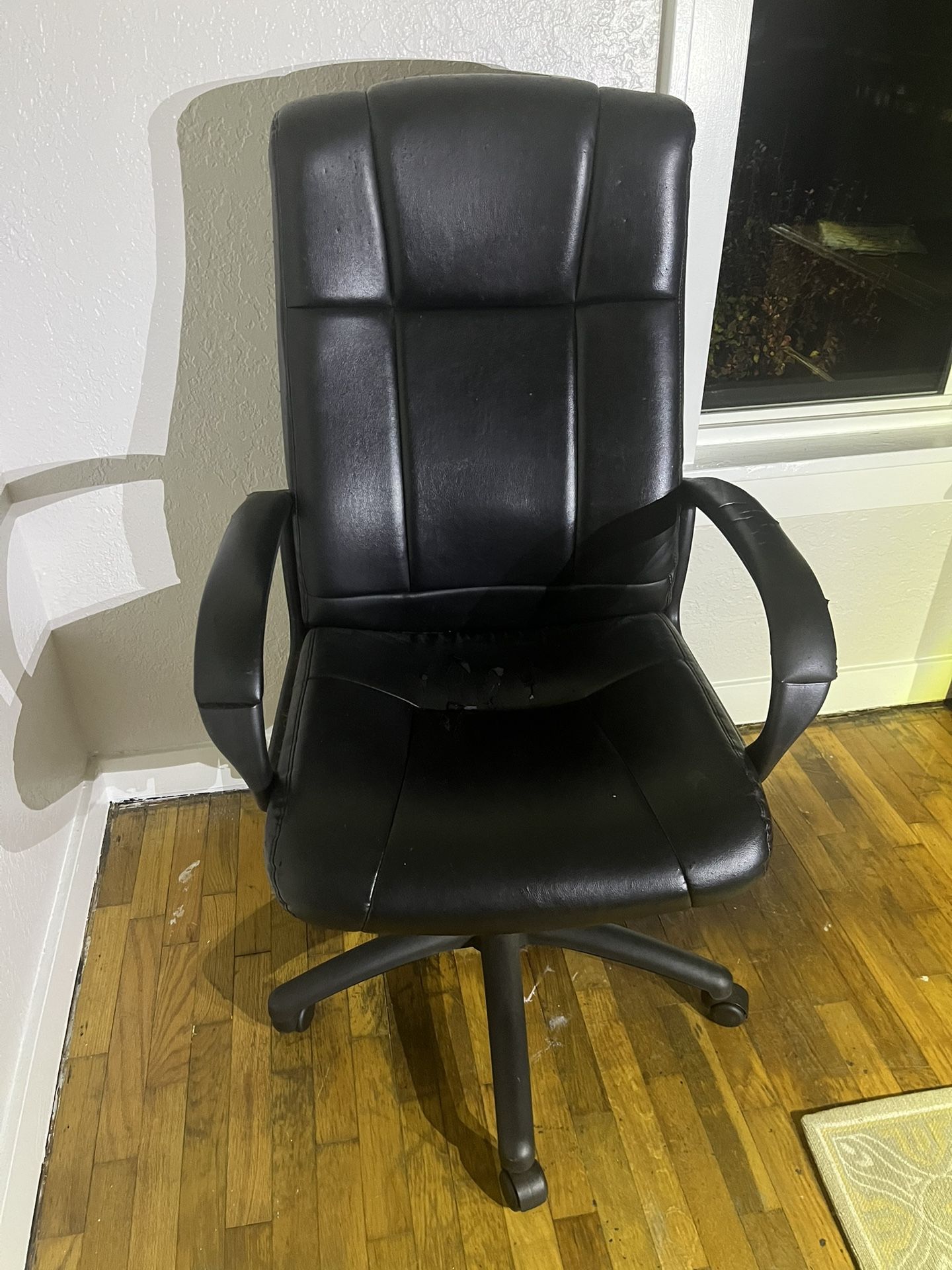 Office Chair (Free!!)