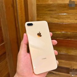 Apple iPhone 8 Plus 