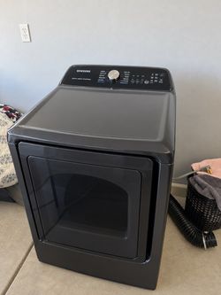 Samsung Electric Dryer with Steam Sanitize