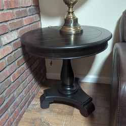 Round Side or Cafe Table