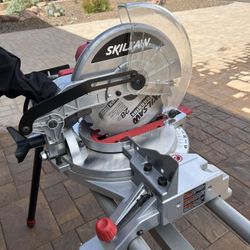 Skil 3316 Mitre Saw and 3302 Stand