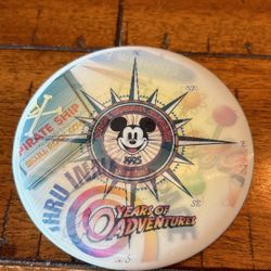 Disneyland 40 Years Of Adventure Lenticular Button Pin